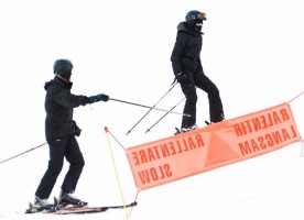Madonna skiing in Gstaad, Switzerland - Part 2 (7)