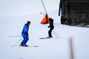 Madonna skiing in Gstaad, Switzerland - Part 2 (10)