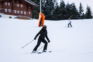 Madonna skiing in Gstaad, Switzerland - Part 2 (18)