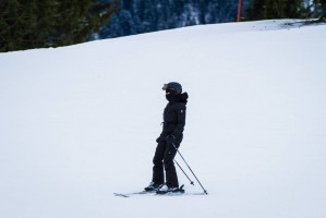 Madonna skiing in Gstaad, Switzerland - Part 2 (35)