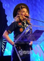 Madonna dressed up as boy scout at the GLAAD Media Awards - Anderson Cooper - Backstage - HQ (2)