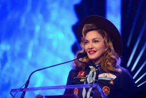 Madonna dressed up as boy scout at the GLAAD Media Awards - Anderson Cooper - Backstage - HQ (71)
