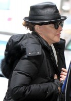 Madonna out and about New York, Kabbalah Centre - 23 March 2013 (5)