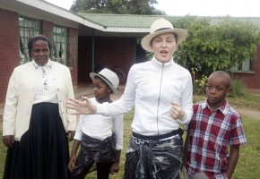 Madonna visits Mphandula Childrencare Centre in Namitete, Malawi - 5 April 2013 (13)
