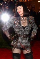 Madonna attends the Met Gala in New York - 6 May 2013 - Punk (26)