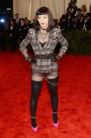 Madonna attends the Met Gala in New York - 6 May 2013 - Punk (27)