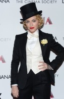 Madonna MDNA Tour Premiere Screening Paris Theater New York (6)