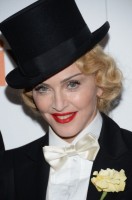 Madonna MDNA Tour Premiere Screening Paris Theater New York (10)