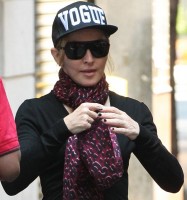 Madonna at the Kabbalah Centre in New York - 3 July 2013 (3)