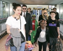 Madonna arrives at Heathrow Airport in London - 19 July 2013 (3)
