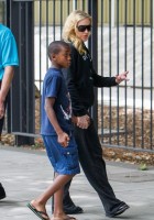 Madonna out and about in London - 27 July 2013 (15)