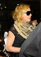 Madonna arrives at JFK airport in New York - 3 September 2013 (6)