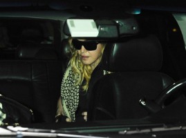 Madonna arrives at JFK airport in New York - 3 September 2013 (12)