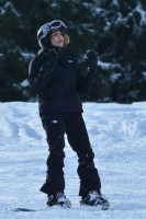 Madonna spotted skiing in Gstaad, Switzerland - December 2013 - Update 1 (13)