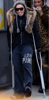 Madonna spotted on crutches in New York - 16 January 2014 (1)