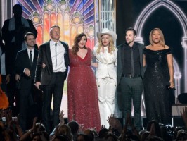 Madonna performs at the 56th annual Grammy Awards with Macklemore (19)