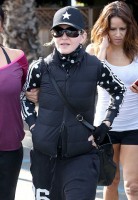 Madonna out and about Los Angeles - 27 January 2014 (5)