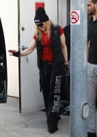 Madonna out and about in Los Angeles - 7 March 2014 (34)