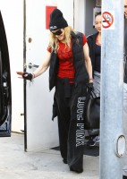 Madonna out and about in Los Angeles - 7 March 2014 (35)