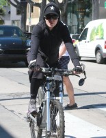 Madonna out and about in Los Angeles - 9 March 2014 (14)
