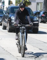 Madonna out and about in Los Angeles - 9 March 2014 (5)