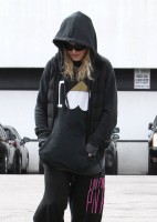 Madonna out and about in Los Angeles - 11 March 2014 (5)