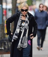 Madonna at the Kabbalah Center in New York - 22 March 2014 (4)