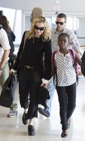 Madonna at JFK airport, New York - 28 June 2014 - Pictures (4)