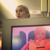Madonna night flight New York to London (1)