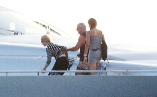 Madonna out and about in Ibiza - 20 August 2014 - Pictures - Update 2 (9)