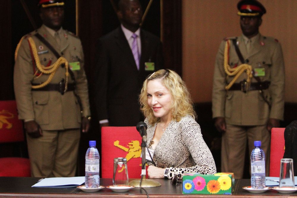 20141128-pictures-madonna-malawi-preside