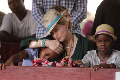 Madonna in Kasungu, Malawi - 30 November 2014 (3)
