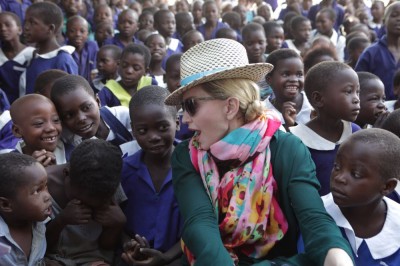 Madonna in Kasungu, Malawi - 30 November 2014 (10)