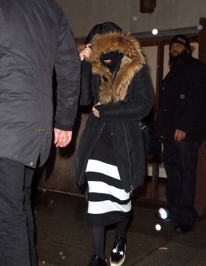 Madonna celebrating Purim in New York - March 2015 - Pictures (5)