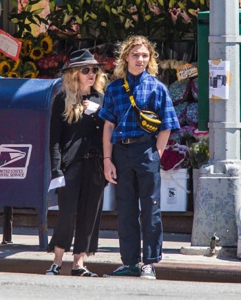 Madonna out and about in New York - 7 August 2015 (15)