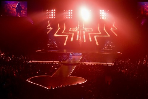 The Rebel Heart Tour Stage by Stufish (12)