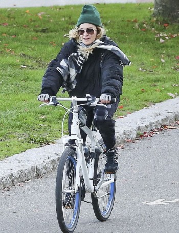 Madonna out and about in Vancouver - October 2015 - Pictures (1)