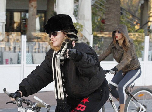Madonna out and about in Turin and Barcelona - 22-23 November 2015 (4)