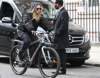 Madonna out and about in London - 17 and 18 April 2016 - Pictures (3)