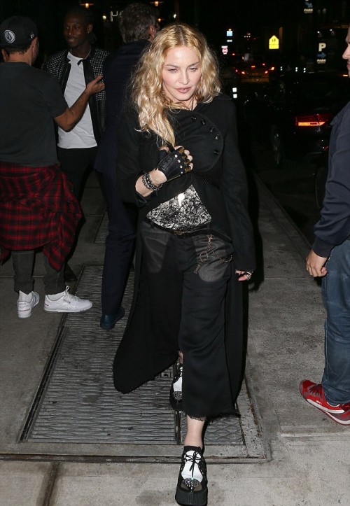 Madonna out and about in New York - 7 May 2016 - Pictures (8)