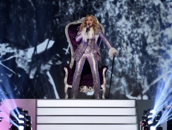 Madonna at the 2016 Billboard Music Awards - Pictures and Video (21)