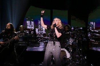 Madonna performs Borderline on Tonight Show Starring Jimmy Fallon (3)