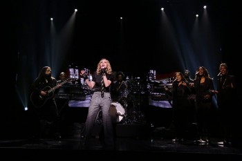 Madonna performs Borderline on Tonight Show Starring Jimmy Fallon (9)
