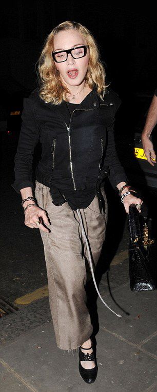 Madonna out and about in London - 14 July 2016 - Pictures (2)