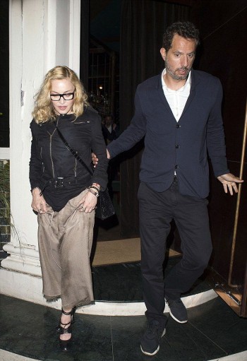 Madonna out and about in London - 14 July 2016 - Pictures (9)