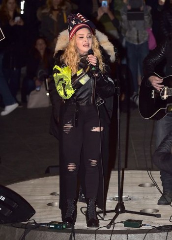 Madonna performs 5 acoustic songs at Washington Square Park  New York (16)