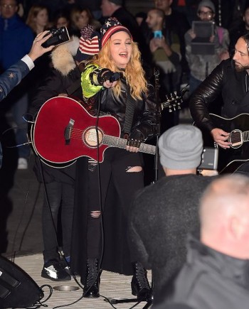 Madonna performs 5 acoustic songs at Washington Square Park  New York (22)