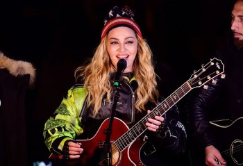 Madonna performs 5 acoustic songs at Washington Square Park  New York (33)
