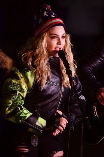 Madonna performs 5 acoustic songs at Washington Square Park  New York (39)