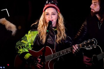 Madonna performs 5 acoustic songs at Washington Square Park  New York (52)